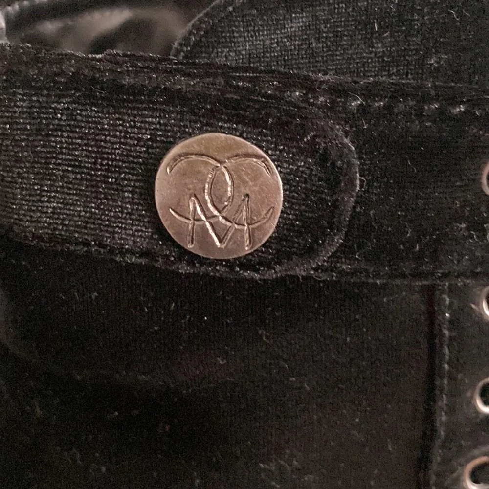 Catherine Malandrino velvet booties - Picture 2 of 7